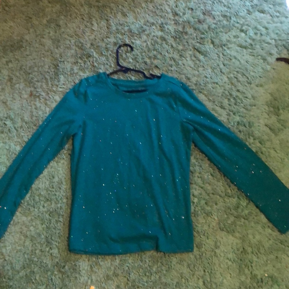2 shirts - Picture 2 of 4